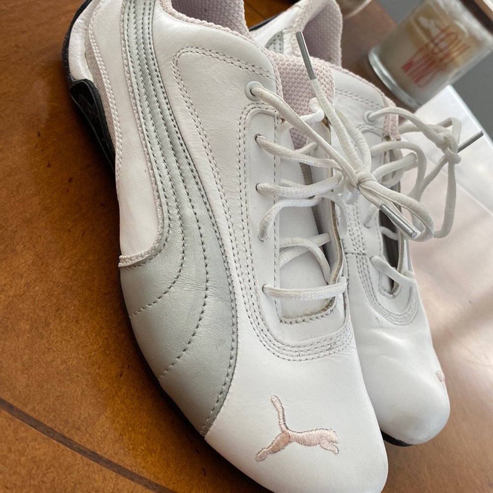 Woman’s Sneaker